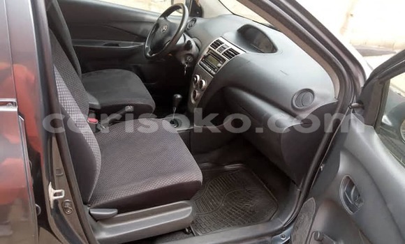 اشتري مستعمل Toyota Yaris Vert سيارة في Kigali في Rwanda اشتري مستعمل Toyota Yaris Vert سيارة في Kigali في Rwanda