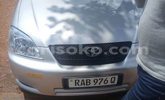 Acheter Occasion Voiture Toyota Corolla Gris à Kigali, Rwanda Acheter Occasion Voiture Toyota Corolla Gris à Kigali, Rwanda
