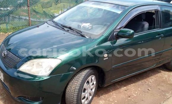 Acheter Occasion Voiture Toyota Corolla Vert à Kigali, Rwanda Acheter Occasion Voiture Toyota Corolla Vert à Kigali, Rwanda