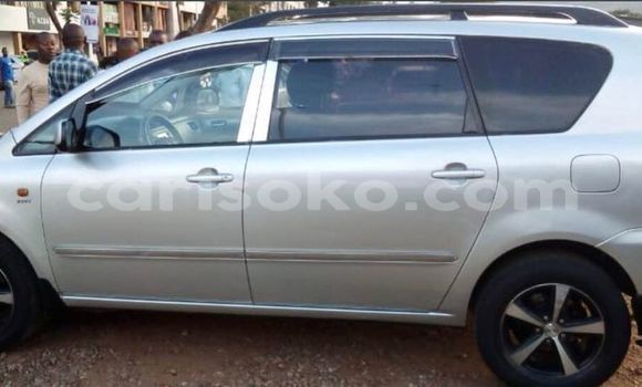 Sayi Na hannu Toyota Avensis Verso Gris Mota in Kigali a Rwanda Sayi Na hannu Toyota Avensis Verso Gris Mota in Kigali a Rwanda
