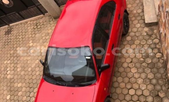 Acheter Occasion Voiture Toyota Corolla Rouge à Kigali, Rwanda Acheter Occasion Voiture Toyota Corolla Rouge à Kigali, Rwanda