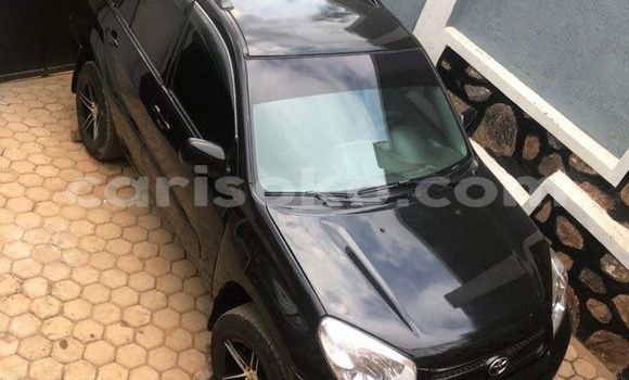 Acheter Occasion Voiture Toyota RAV4 Noir à Kigali, Rwanda Acheter Occasion Voiture Toyota RAV4 Noir à Kigali, Rwanda