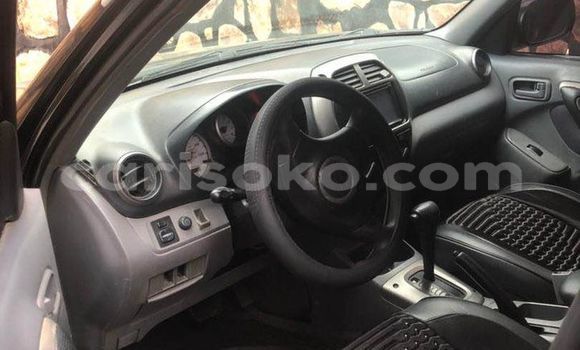 Acheter Occasion Voiture Toyota RAV4 Noir à Kigali, Rwanda Acheter Occasion Voiture Toyota RAV4 Noir à Kigali, Rwanda