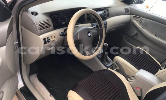 Acheter Occasion Voiture Toyota Corolla Marron à Kigali, Rwanda Acheter Occasion Voiture Toyota Corolla Marron à Kigali, Rwanda