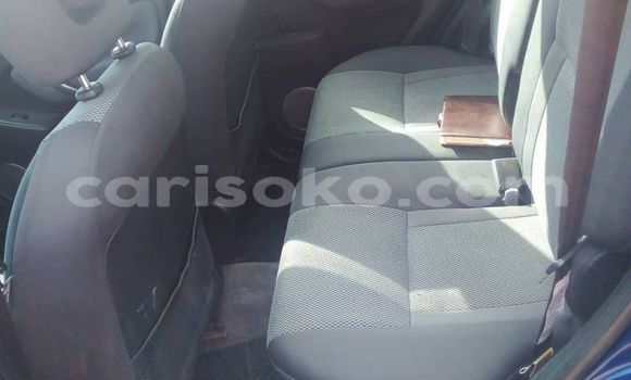 Acheter Occasion Voiture Toyota RAV4 Bleu à Kigali, Rwanda Acheter Occasion Voiture Toyota RAV4 Bleu à Kigali, Rwanda