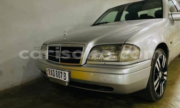 اشتري مستعمل Mercedes-Benz C–Class Gris سيارة في Kigali في Rwanda اشتري مستعمل Mercedes-Benz C–Class Gris سيارة في Kigali في Rwanda