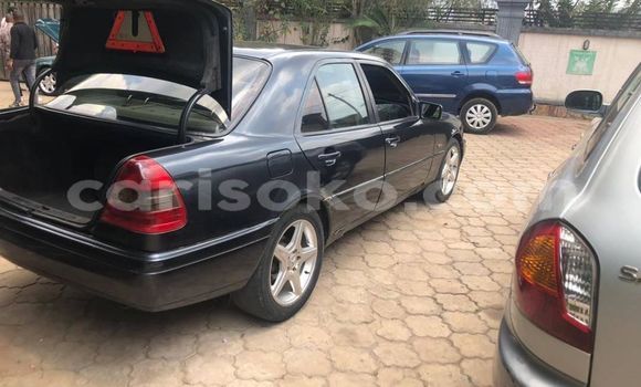 اشتري مستعمل Mercedes-Benz C–Class Noir سيارة في Kigali في Rwanda اشتري مستعمل Mercedes-Benz C–Class Noir سيارة في Kigali في Rwanda