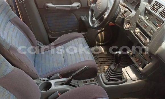 اشتري مستعمل Toyota RAV4 Bleu سيارة في Kigali في Rwanda اشتري مستعمل Toyota RAV4 Bleu سيارة في Kigali في Rwanda