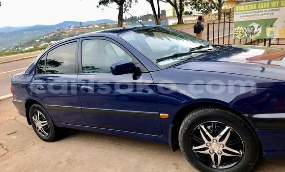 اشتري مستعمل Toyota Avensis Bleu سيارة في Kigali في Rwanda اشتري مستعمل Toyota Avensis Bleu سيارة في Kigali في Rwanda