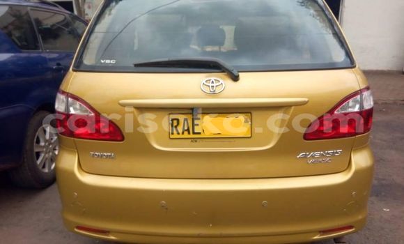 اشتري مستعمل Toyota Avensis Verso Marron سيارة في Kigali في Rwanda اشتري مستعمل Toyota Avensis Verso Marron سيارة في Kigali في Rwanda