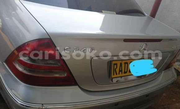 Acheter Occasion Voiture Mercedes-Benz C–Class Gris à Kigali, Rwanda Acheter Occasion Voiture Mercedes-Benz C–Class Gris à Kigali, Rwanda