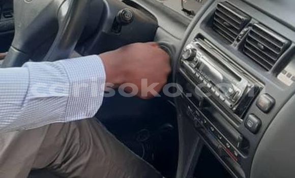 Acheter Occasion Voiture Toyota Corolla Rouge à Kigali, Rwanda Acheter Occasion Voiture Toyota Corolla Rouge à Kigali, Rwanda