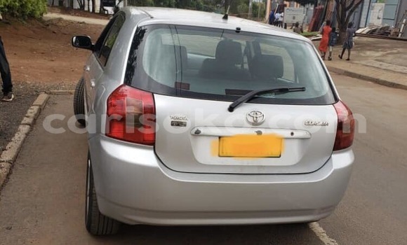 Acheter Occasion Voiture Toyota Corolla Gris à Kigali, Rwanda Acheter Occasion Voiture Toyota Corolla Gris à Kigali, Rwanda