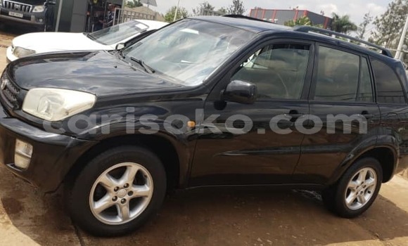 Acheter Occasion Voiture Toyota RAV4 Noir à Kigali, Rwanda Acheter Occasion Voiture Toyota RAV4 Noir à Kigali, Rwanda