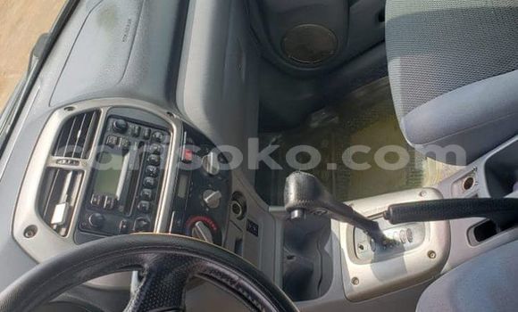 Acheter Occasion Voiture Toyota RAV4 Noir à Kigali, Rwanda Acheter Occasion Voiture Toyota RAV4 Noir à Kigali, Rwanda