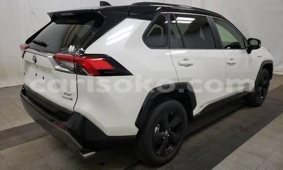 Buy Used Toyota RAV4 White Car in Kigali in Rwanda Buy Used Toyota RAV4 White Car in Kigali in Rwanda