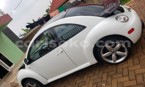 Acheter Occasion Voiture Volkswagen Beetle Blanc à Kigali, Rwanda