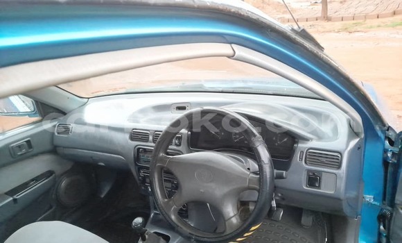 Acheter Occasion Voiture Toyota Corsa Bleu à Kigali, Rwanda Acheter Occasion Voiture Toyota Corsa Bleu à Kigali, Rwanda