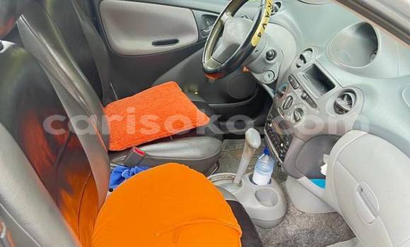 Acheter Occasion Voiture Toyota Echo Gris à Kigali, Rwanda Acheter Occasion Voiture Toyota Echo Gris à Kigali, Rwanda