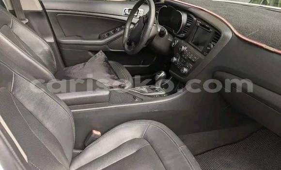 Acheter Occasion Voiture Kia K5 Blanc à Kigali, Rwanda Acheter Occasion Voiture Kia K5 Blanc à Kigali, Rwanda