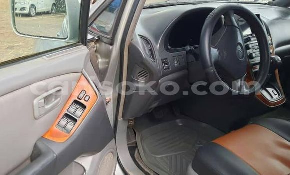 Acheter Occasion Voiture Lexus RX 300 Gris à Kigali, Rwanda Acheter Occasion Voiture Lexus RX 300 Gris à Kigali, Rwanda