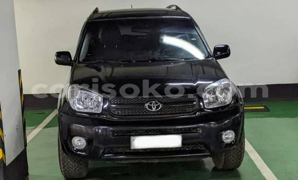 Acheter Occasion Voiture Toyota RAV4 Noir à Kigali, Rwanda Acheter Occasion Voiture Toyota RAV4 Noir à Kigali, Rwanda