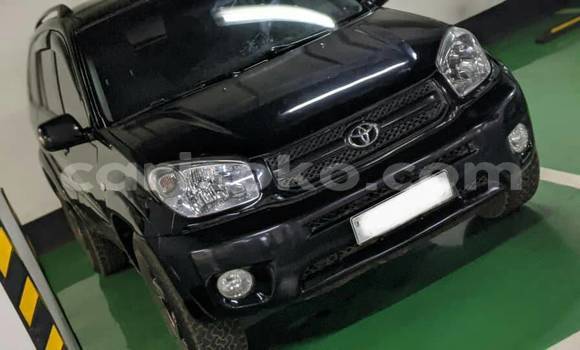 Acheter Occasion Voiture Toyota RAV4 Noir à Kigali, Rwanda Acheter Occasion Voiture Toyota RAV4 Noir à Kigali, Rwanda