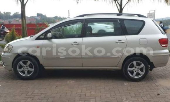 Acheter Occasion Voiture Toyota Avensis Verso Gris à Kigali, Rwanda Acheter Occasion Voiture Toyota Avensis Verso Gris à Kigali, Rwanda