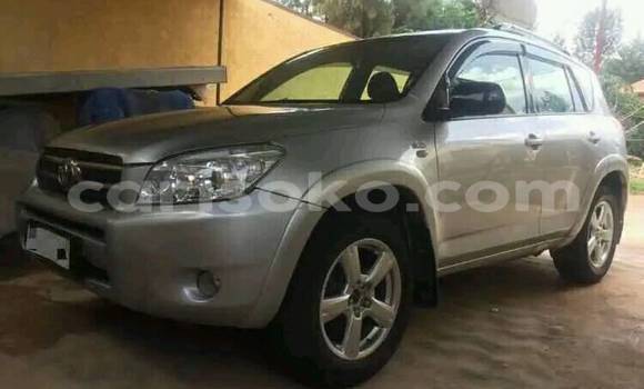 Acheter Occasion Voiture Toyota RAV4 Gris à Kigali, Rwanda Acheter Occasion Voiture Toyota RAV4 Gris à Kigali, Rwanda