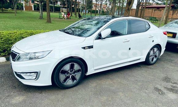 Acheter Occasion Voiture Kia K5 Blanc à Kigali, Rwanda Acheter Occasion Voiture Kia K5 Blanc à Kigali, Rwanda