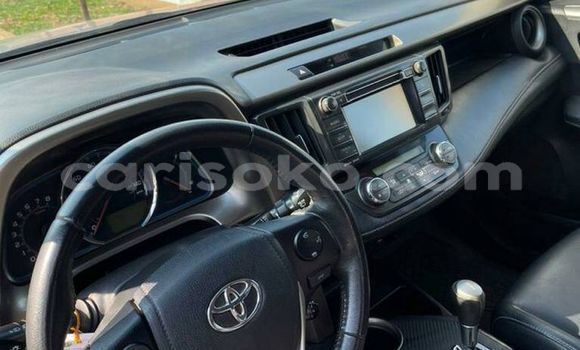 Acheter Occasion Voiture Toyota RAV4 Gris à Kigali, Rwanda Acheter Occasion Voiture Toyota RAV4 Gris à Kigali, Rwanda