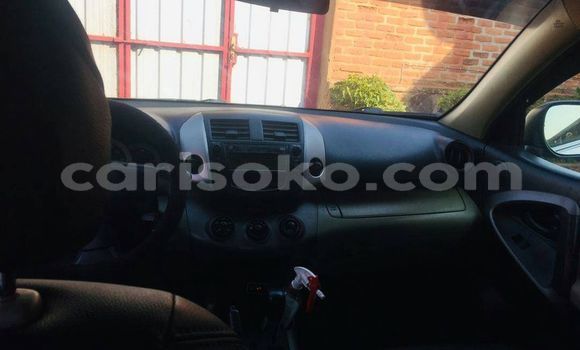 اشتري مستعمل Toyota RAV4 Noir سيارة في Kigali في Rwanda اشتري مستعمل Toyota RAV4 Noir سيارة في Kigali في Rwanda