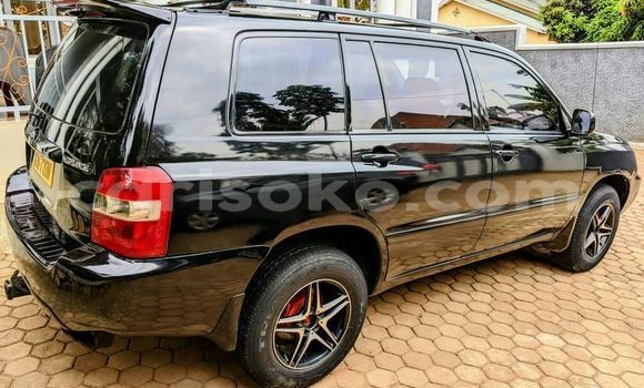 Acheter Occasion Voiture Toyota Highlander Noir à Kigali, Rwanda Acheter Occasion Voiture Toyota Highlander Noir à Kigali, Rwanda