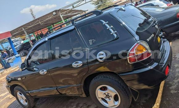 Acheter Occasion Voiture Hyundai Santa Fe Noir à Kigali, Rwanda Acheter Occasion Voiture Hyundai Santa Fe Noir à Kigali, Rwanda