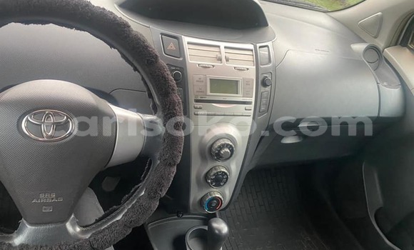 اشتري مستعمل Toyota Yaris Gris سيارة في Kigali في Rwanda اشتري مستعمل Toyota Yaris Gris سيارة في Kigali في Rwanda