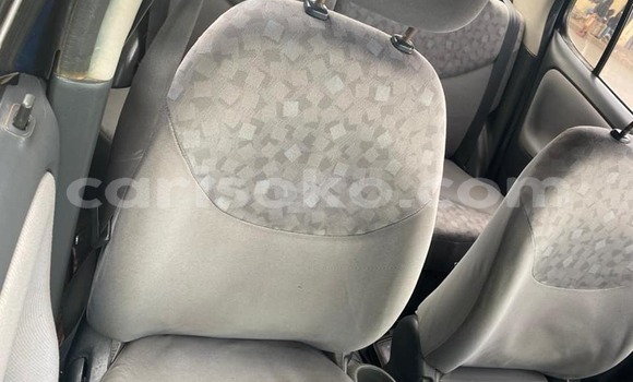 اشتري مستعمل Toyota Echo Bleu سيارة في Kigali في Rwanda اشتري مستعمل Toyota Echo Bleu سيارة في Kigali في Rwanda