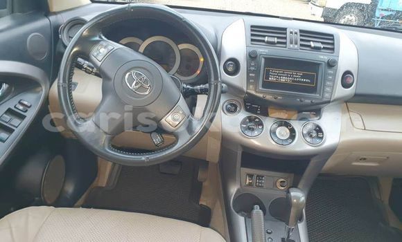 Sayi Na hannu Toyota RAV4 Noir Mota in Kigali a Rwanda Sayi Na hannu Toyota RAV4 Noir Mota in Kigali a Rwanda