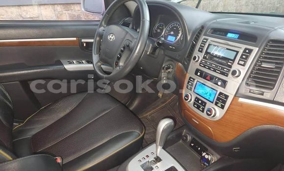 Sayi Na hannu Hyundai Santa Fe Gris Mota in Kigali a Rwanda Sayi Na hannu Hyundai Santa Fe Gris Mota in Kigali a Rwanda