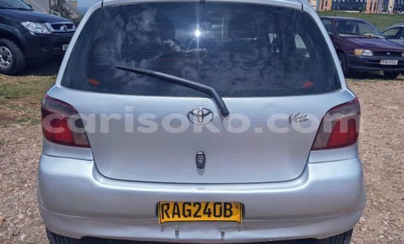 Sayi Na hannu Toyota Vitz Gris Mota in Kigali a Rwanda Sayi Na hannu Toyota Vitz Gris Mota in Kigali a Rwanda