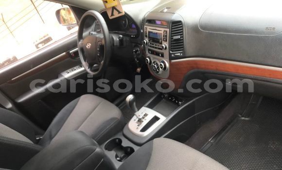 Sayi Na hannu Hyundai Santa Fe Bleu Mota in Kigali a Rwanda Sayi Na hannu Hyundai Santa Fe Bleu Mota in Kigali a Rwanda