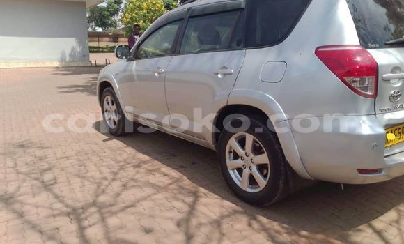 Sayi Na hannu Toyota RAV4 Gris Mota in Kigali a Rwanda Sayi Na hannu Toyota RAV4 Gris Mota in Kigali a Rwanda