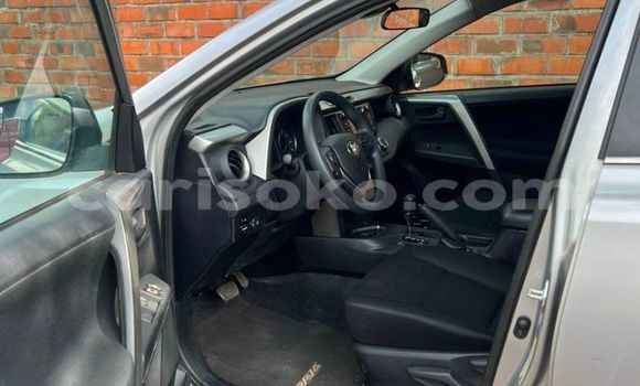 Sayi Na hannu Toyota RAV4 Gris Mota in Kigali a Rwanda Sayi Na hannu Toyota RAV4 Gris Mota in Kigali a Rwanda