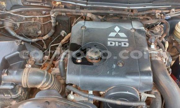 Sayi Na hannu Mitsubishi L200 Bleu Mota in Kigali a Rwanda Sayi Na hannu Mitsubishi L200 Bleu Mota in Kigali a Rwanda