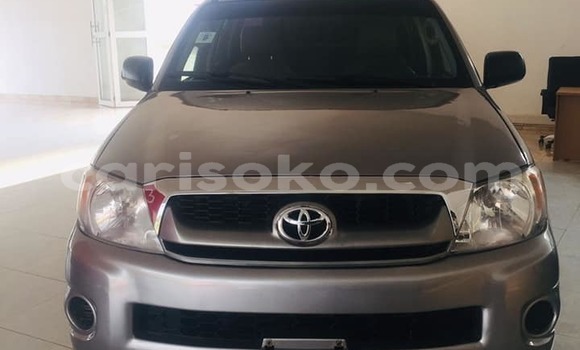 Sayi Na hannu Toyota Hiluxe VIGO Gris Mota in Kigali a Rwanda Sayi Na hannu Toyota Hiluxe VIGO Gris Mota in Kigali a Rwanda