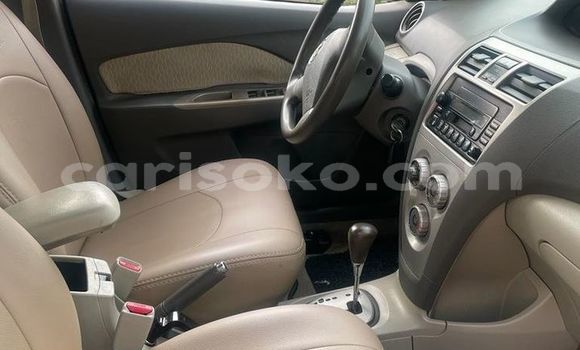 Sayi Na hannu Toyota Yaris Bleu Mota in Kigali a Rwanda Sayi Na hannu Toyota Yaris Bleu Mota in Kigali a Rwanda