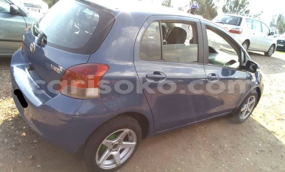 Sayi Na hannu Toyota Yaris Bleu Mota in Kigali a Rwanda Sayi Na hannu Toyota Yaris Bleu Mota in Kigali a Rwanda
