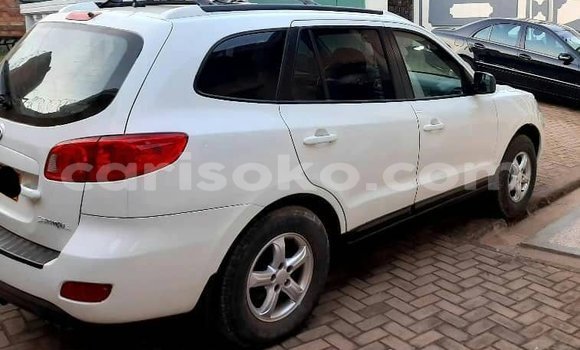 Sayi Na hannu Hyundai Santa Fe Blanc Mota in Kigali a Rwanda Sayi Na hannu Hyundai Santa Fe Blanc Mota in Kigali a Rwanda