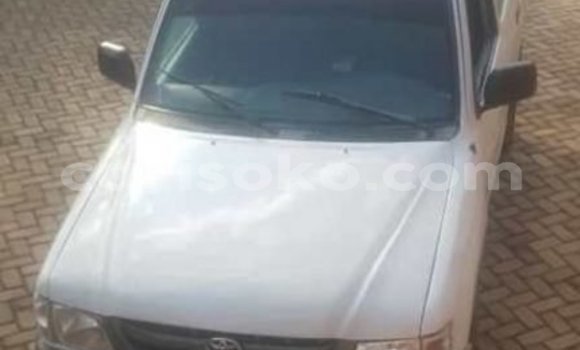 Sayi Na hannu Toyota Hilux Blanc Mota in Kigali a Rwanda Sayi Na hannu Toyota Hilux Blanc Mota in Kigali a Rwanda