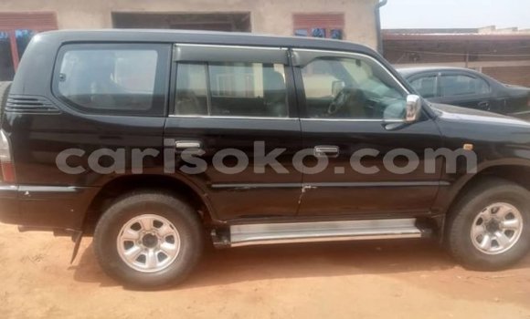 Sayi Na hannu Toyota Land Cruiser Prado Noir Mota in Kigali a Rwanda Sayi Na hannu Toyota Land Cruiser Prado Noir Mota in Kigali a Rwanda