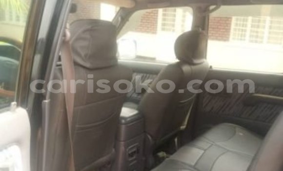Sayi Na hannu Toyota Land Cruiser Prado Noir Mota in Kigali a Rwanda Sayi Na hannu Toyota Land Cruiser Prado Noir Mota in Kigali a Rwanda